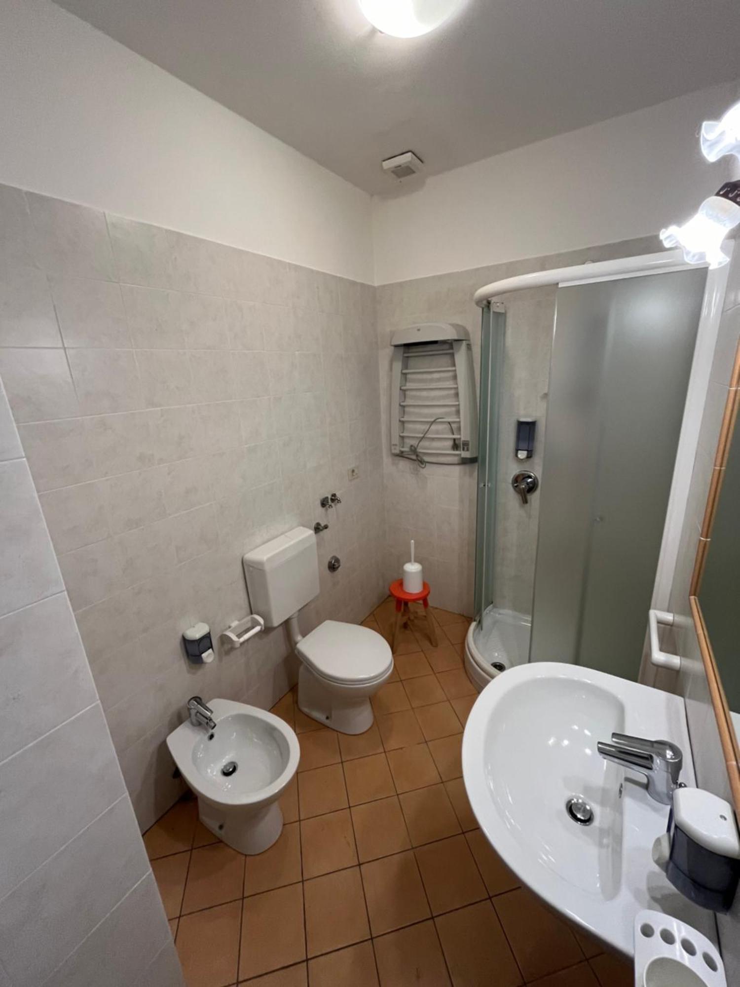 B&B Villa Mirandola Брунате Экстерьер фото